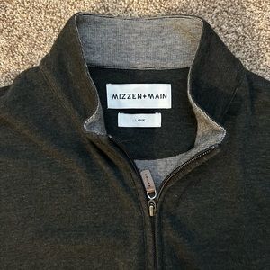 Mizzen and Main 1/4 quarter zip. Never worn. Black. Size Large.